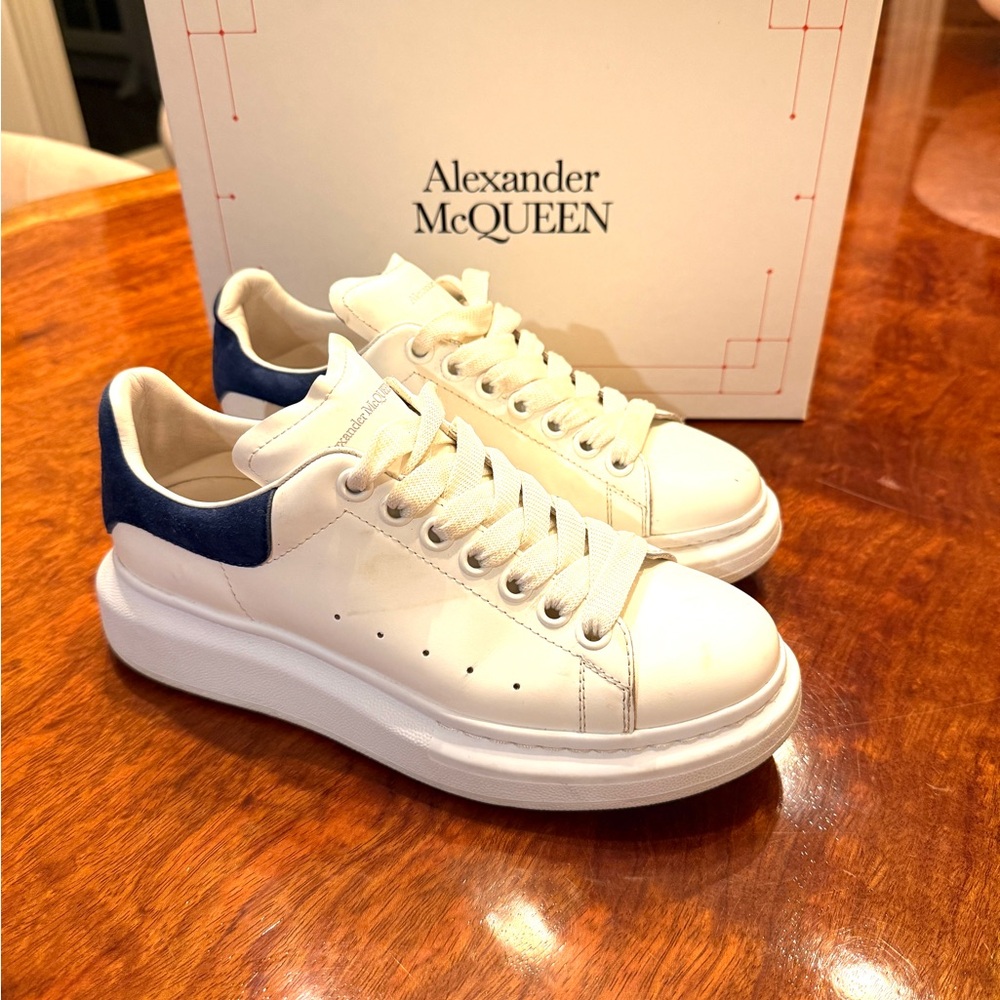 Alexander McQueen oversized sneaker 38.5